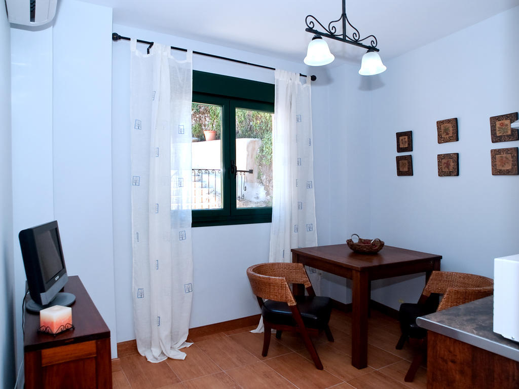 Apartamentos Rurales La Vera 哈兰迪雅·德·拉·维尔 客房 照片